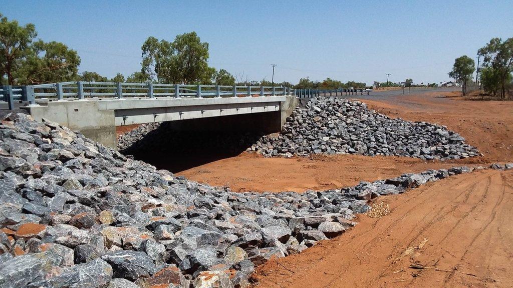 Carl Katter Bridge Replacement – bridge deck and approaches